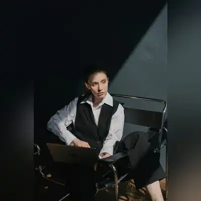 戴语立